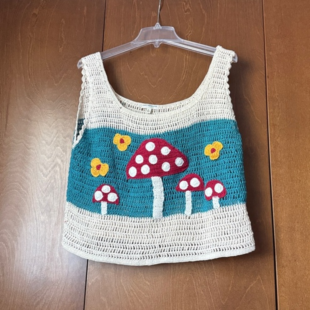 Earthbound NWT Sz Large SOLD OUT Crochet Mushroom Vest